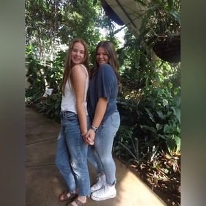 Meet your Posher, Juliette